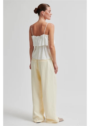 Aie top White Alyssum Second Female 